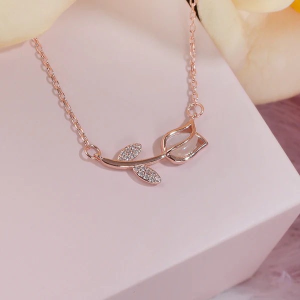 Kaelakee Rose Flower - Kuldne